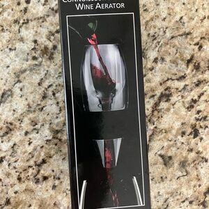 Connoisseur Wine Aerator - Clear Glass Effect